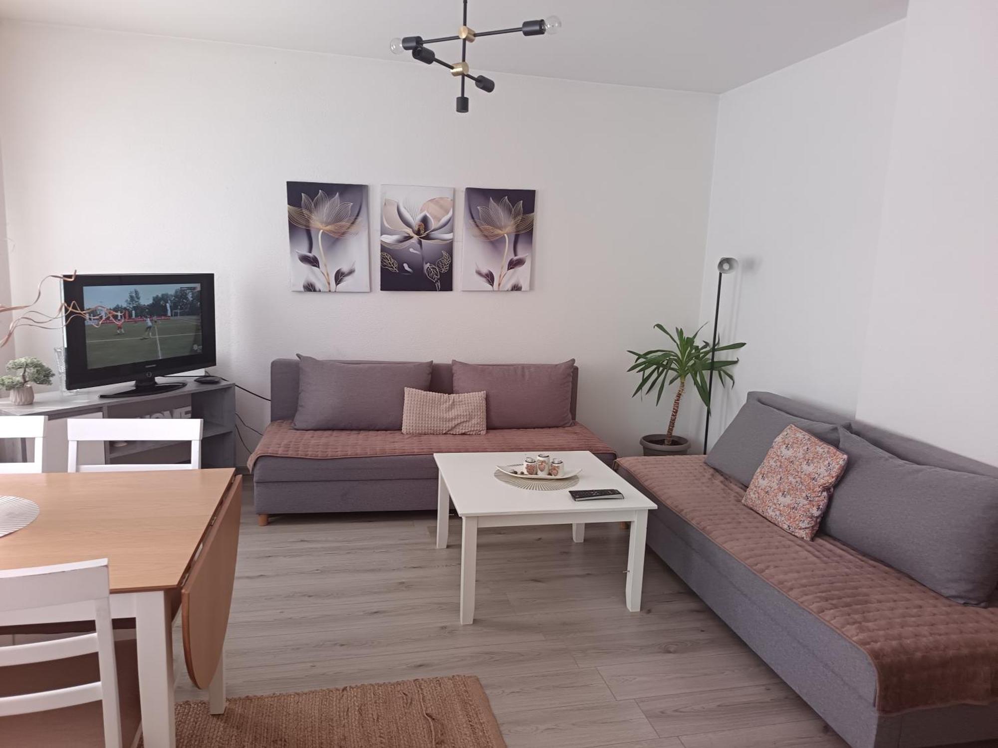 Enjoy Traveling Apartment Tuzla Ngoại thất bức ảnh